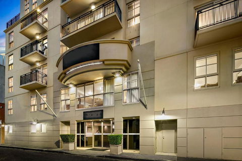 Melbourne Carlton Central Apartment Hotel Official - Accommodation Rockhampton 1