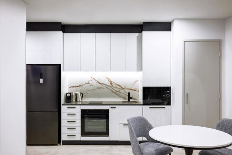 Meriton Suites Liverpool - Accommodation Rockhampton 2