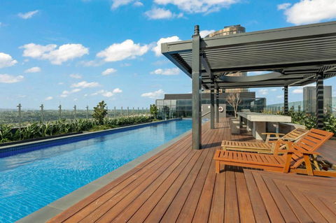 Metropolitan Oasis - Accommodation Rockhampton 0