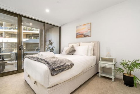 Modish Apartment Near Parliamentary Triangle - Accommodation Rockhampton 0
