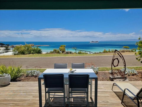 Mint - Accommodation Rockhampton 0