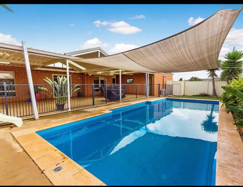 Modern Family Home With Pool - Accommodation Rockhampton 0