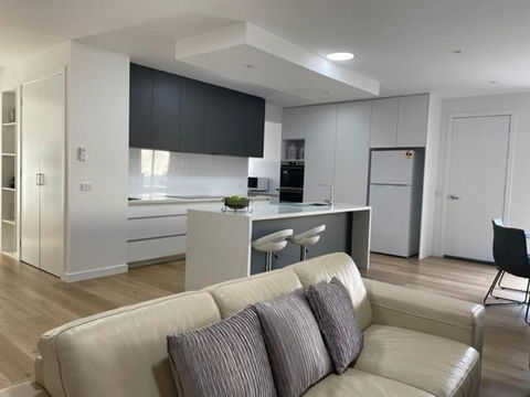 Modern Home, Close To Train, 17k CBD - Accommodation Rockhampton 2