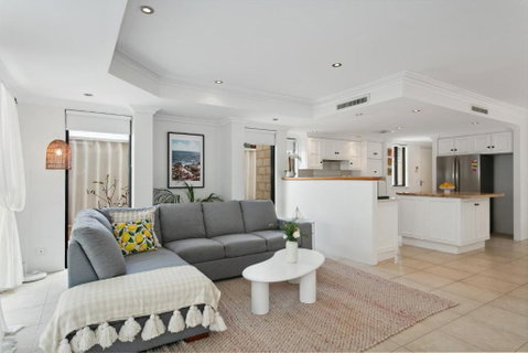 Newly Renovated Home Steps From Sorrento Beach - Accommodation Rockhampton 1