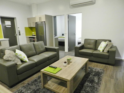 Motel 24 - Accommodation Rockhampton 2