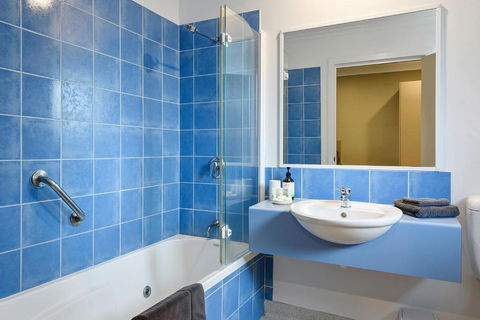Motel Strahan - Accommodation Rockhampton 3