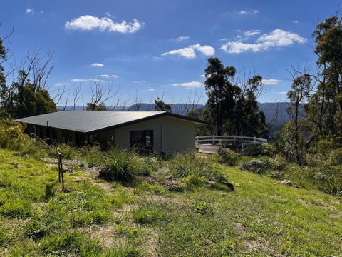 Mountain Tranquility - Accommodation Rockhampton 0