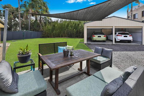 NAROO7- PRIME, CENTRE OF MOOLOOLABA LOCATION - Accommodation Rockhampton 3