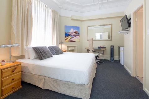 Neutral Bay Lodge - Accommodation Rockhampton 0