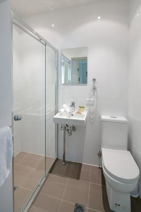 Neutral Bay Lodge - Accommodation Rockhampton 1