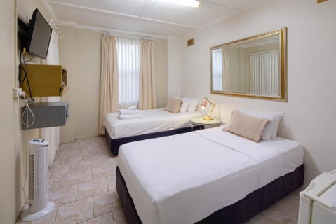 Neutral Bay Lodge - Accommodation Rockhampton 3
