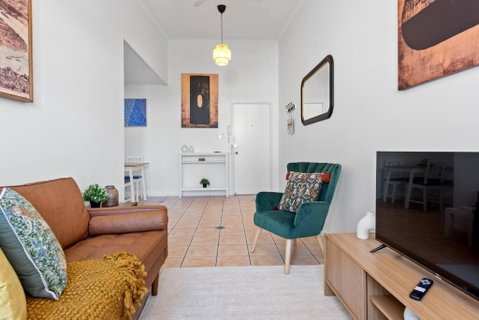 New Farm Nest- 2Bed 1Bath Balcony - Accommodation Rockhampton 3
