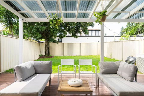 NEW Furnish, 3 Min SYD Airport, 1 Min Walk Beach - Accommodation Rockhampton 0