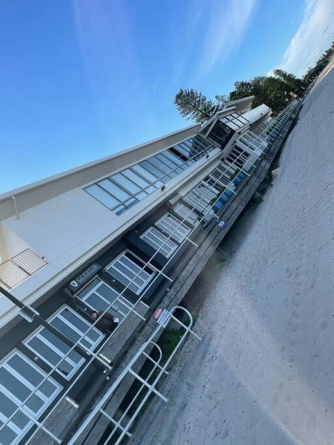 NEW Furnish, 3 Min SYD Airport, 1 Min Walk Beach - Accommodation Rockhampton 1