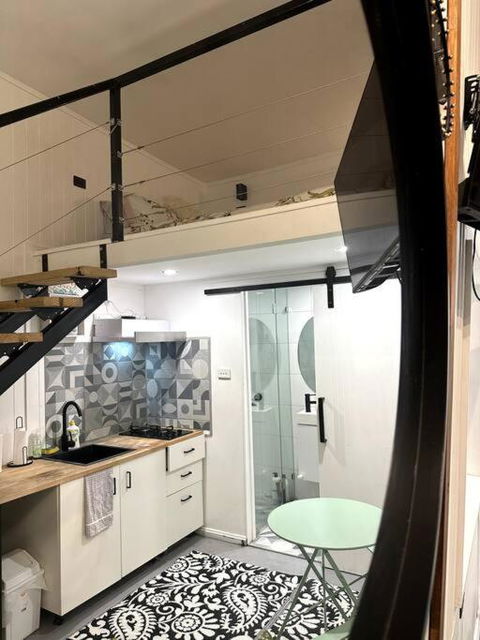 NEW! Sea Joley Tiny Home - Accommodation Rockhampton 2