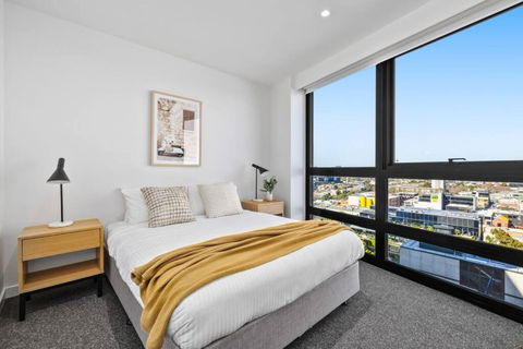 NEW Sensational Southbank Lux - Accommodation Rockhampton 1