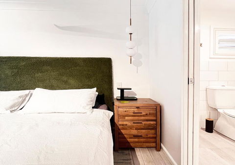 NEW Serene Modern Oasis - Accommodation Rockhampton 3