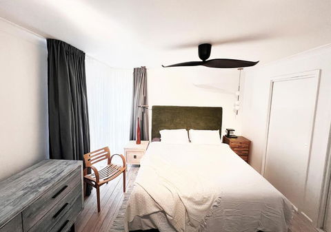 NEW Serene Modern Oasis - Accommodation Rockhampton 2