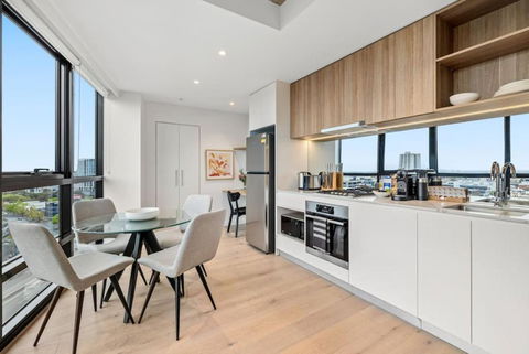 NEW Spectacular Views Southbank - Accommodation Rockhampton 1