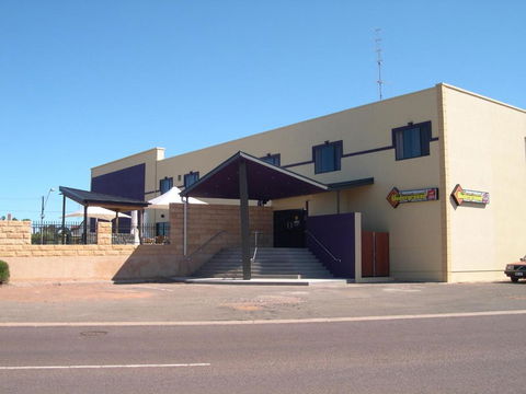 New Whyalla Hotel - Accommodation Rockhampton 0