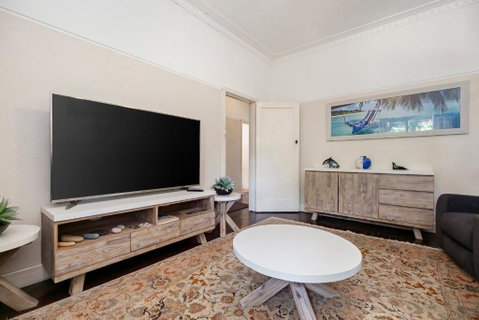 North Beach Cottage By Swan Bnb Management - Accommodation Rockhampton 0