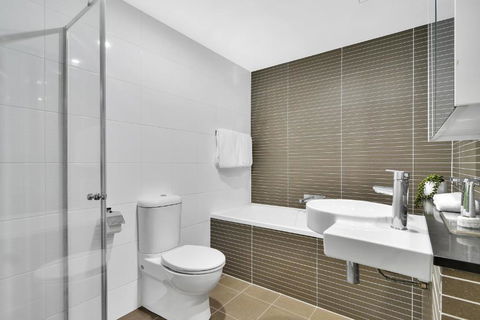 North Sydney Corporate Apartment MIL2251106 - Accommodation Rockhampton 1