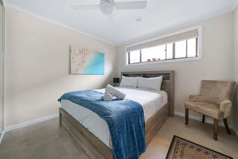Oak Retreat Bliss By The Beach - Accommodation Rockhampton 3