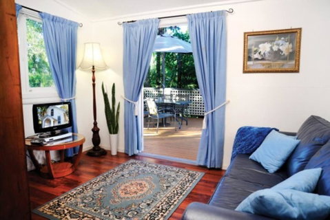 Old Saint Johns Church - Accommodation Rockhampton 3