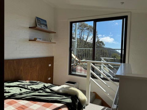 One Cedarwood - Petite Challet Falls Creek - Accommodation Rockhampton 1
