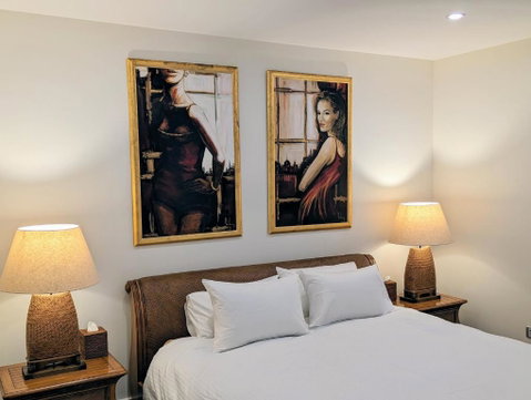 ONE Luxury Apartment - Accommodation Rockhampton 0