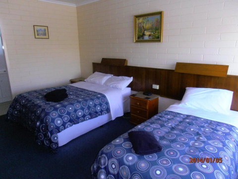 Opal Motel - Accommodation Rockhampton 3