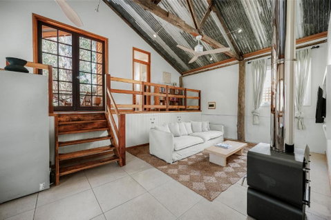Orchard Cottage - Quiet Farm Escape - Accommodation Rockhampton 2