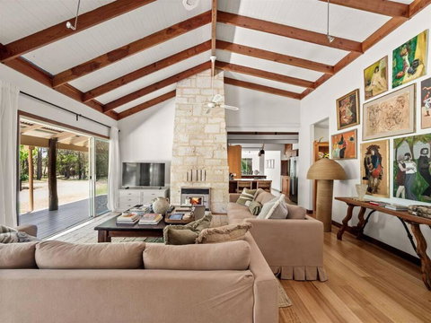 Orchard Homestead Countryside Retreat - Accommodation Rockhampton 0