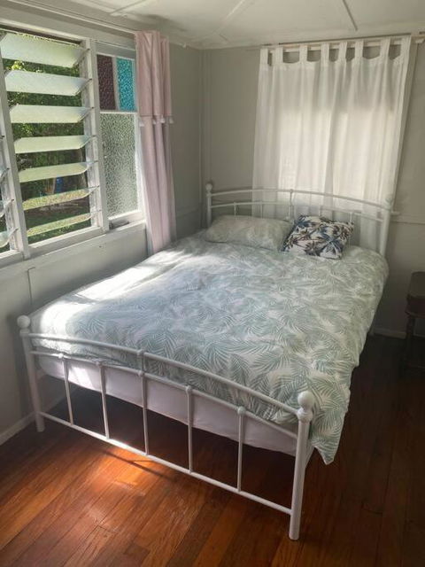 Original Surf Cottage In Heart Of Pottsville Beach - Accommodation Rockhampton 2