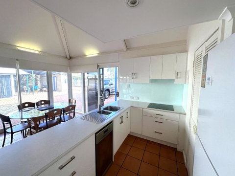 Osprey Holiday Village Unit 123 - Accommodation Rockhampton 2
