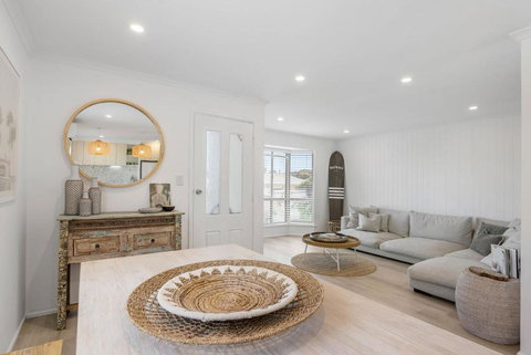 Our Little White House -74 Padman Crescent, Middleton - Accommodation Rockhampton 2