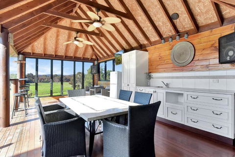 Overflow Downs-Riverside Acreage - Accommodation Rockhampton 1