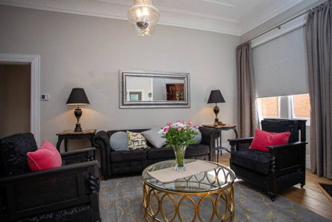Oxbridge- Period Home In Central Goulburn - Accommodation Rockhampton 0