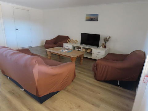 PACEYS PLACE - Accommodation Rockhampton 2