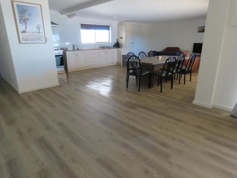 PACEYS PLACE - Accommodation Rockhampton 1