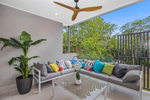 Park Avenue Luxe Townhouse Brand New Sleeps 9 - Accommodation Rockhampton 2