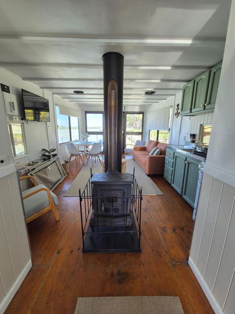 Paddle Wheeler Lilian - Accommodation Rockhampton 2
