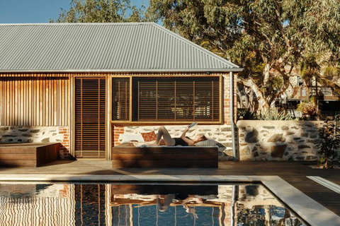 Pago Middleton - Accommodation Rockhampton 0