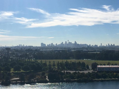 Panoramic Views In Luxurious Brand New Apartment - Accommodation Rockhampton 0