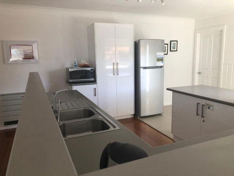 Panoramic Views On Walter - Accommodation Rockhampton 2