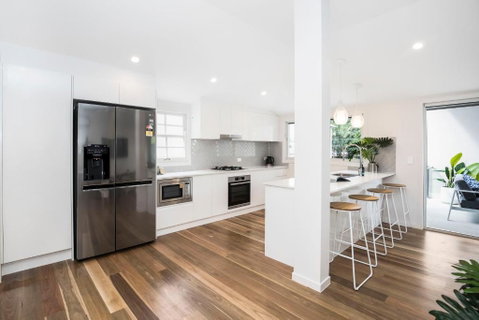 Park Avenue Terrace House Sleeps 9 - Accommodation Rockhampton 1