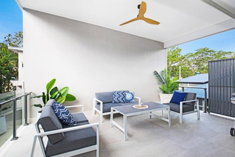 Park Avenue Terrace House Sleeps 9 - Accommodation Rockhampton 3