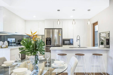 Park Avenue Townhouse Retreat Brisbane Sleeps 10 - Accommodation Rockhampton 1