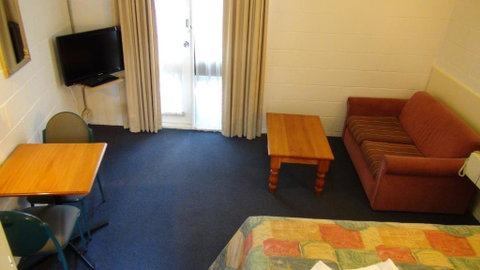 Pathfinder Motel - Accommodation Rockhampton 2