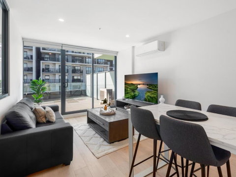 Peaceful 1-Bed Unit With A Spacious Balcony - Accommodation Rockhampton 0